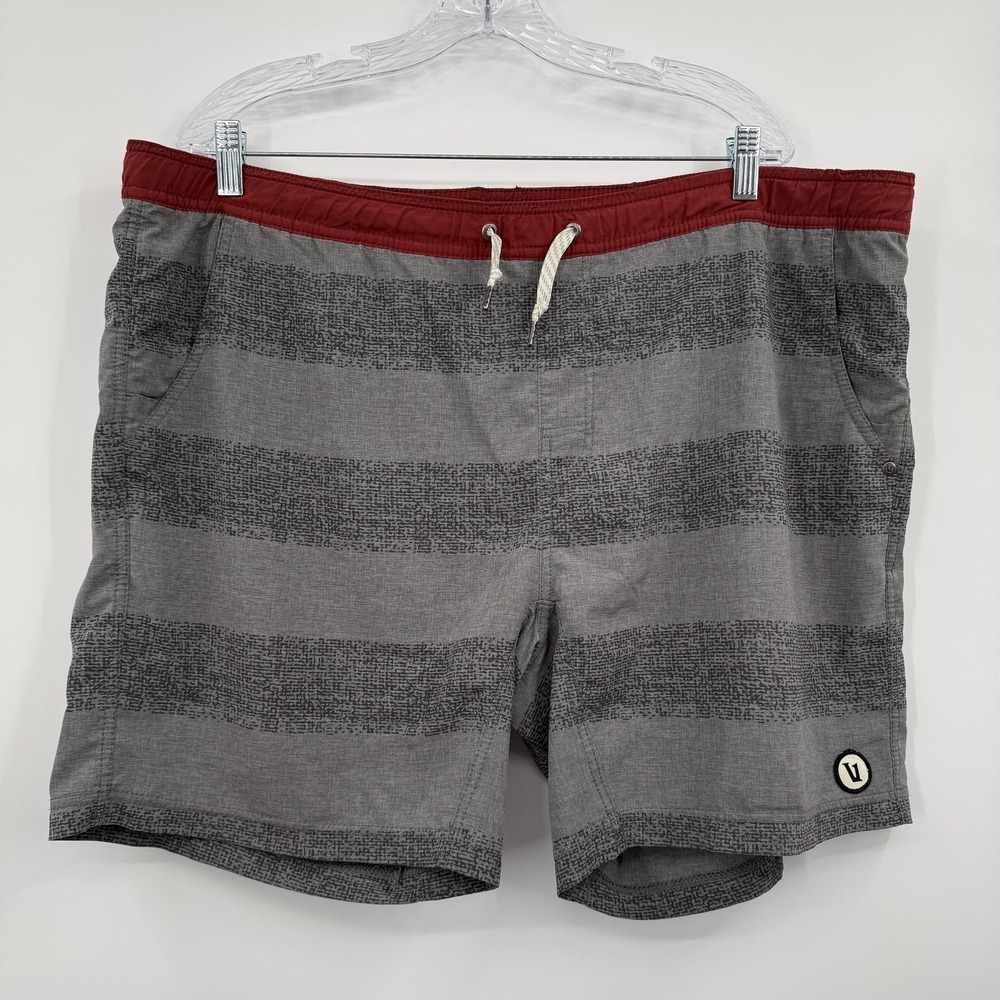 Vuori‎ Shorts Mens XL Gray Striped Swim Lined Drawstring Built-In Brief